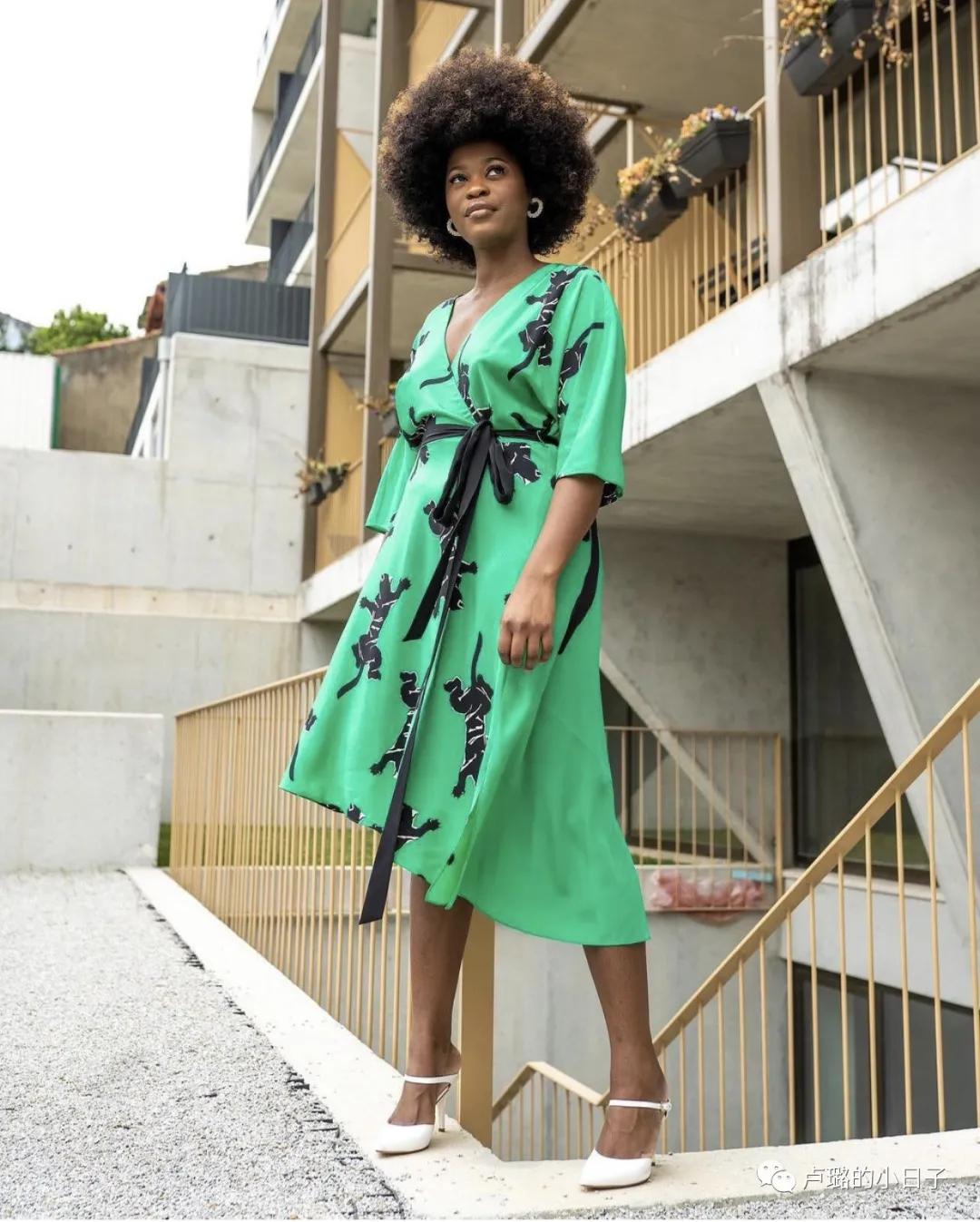 被秦海璐的私服惊艳了,秦海璐穿搭同款