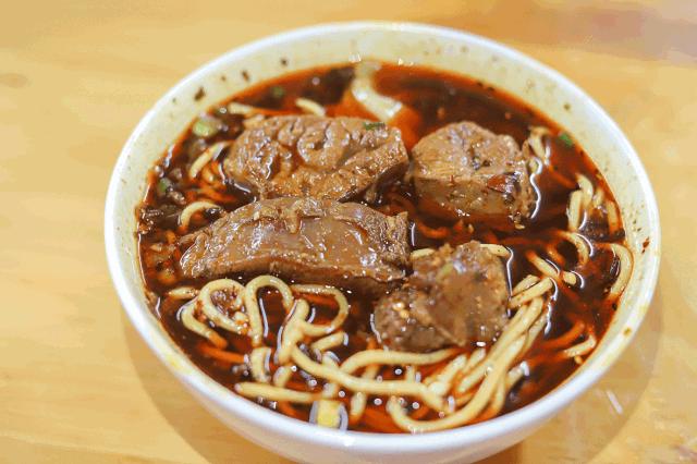 重庆100-200民宿推荐以及价格,100家苍蝇馆子重庆