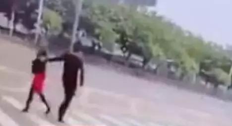 拘了！上班路上遇*狼色**袭胸，女孩这么做送他进拘留所！