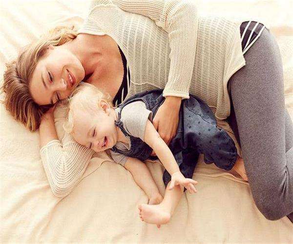 孩子睡觉有特殊嗜好,孩子睡前有小癖好