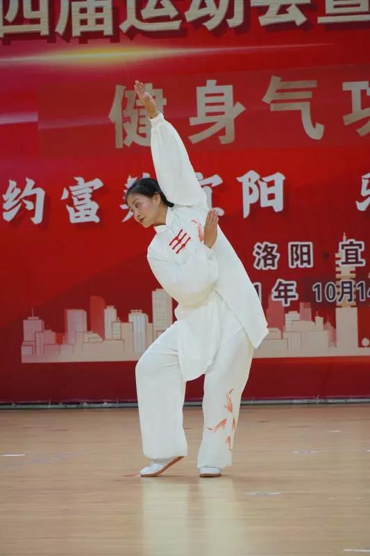 热潮涌动健身气功——洛阳市第十四届运动会健身气功比赛侧记掠影