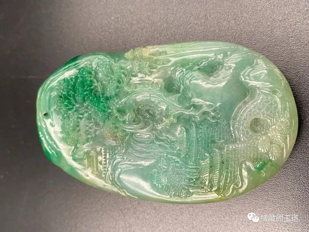 翡翠是珠宝玉石中的贵族,翡翠世界公认珠宝