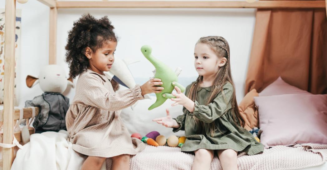 恐龙玩具有什么特点,为何孩子们那么喜欢恐龙玩具