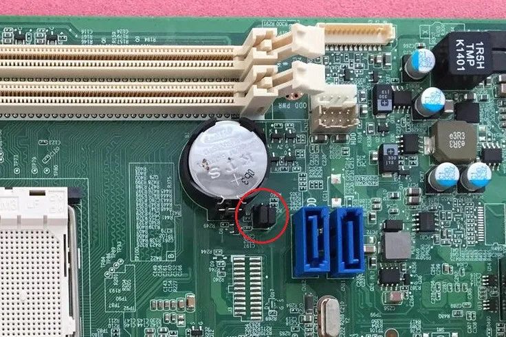 电脑冷了开不开机是什么情况,电脑开机显示shiftf10无法启动