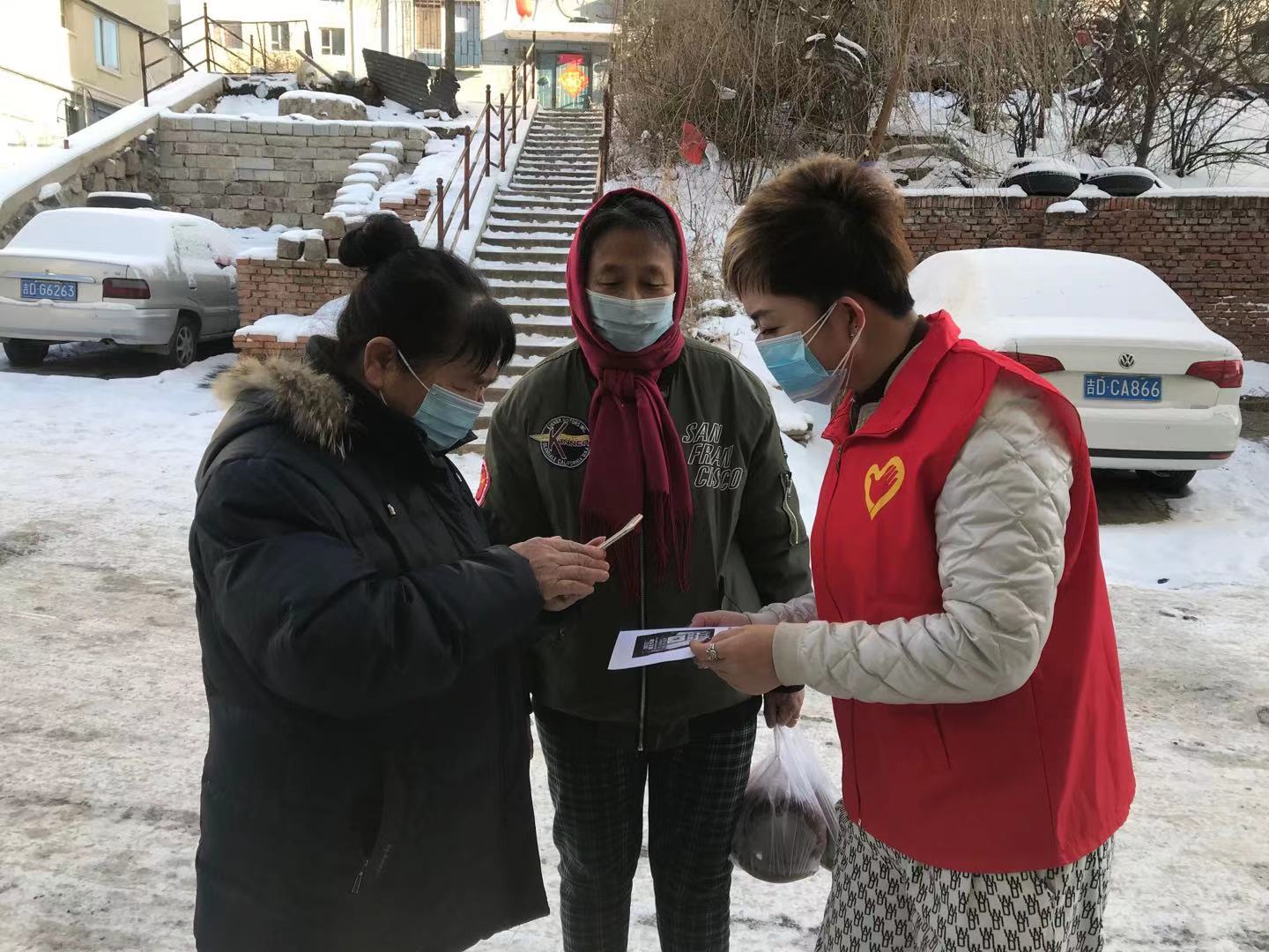 西部志愿者志愿精神,志愿精神点亮家乡文明之光