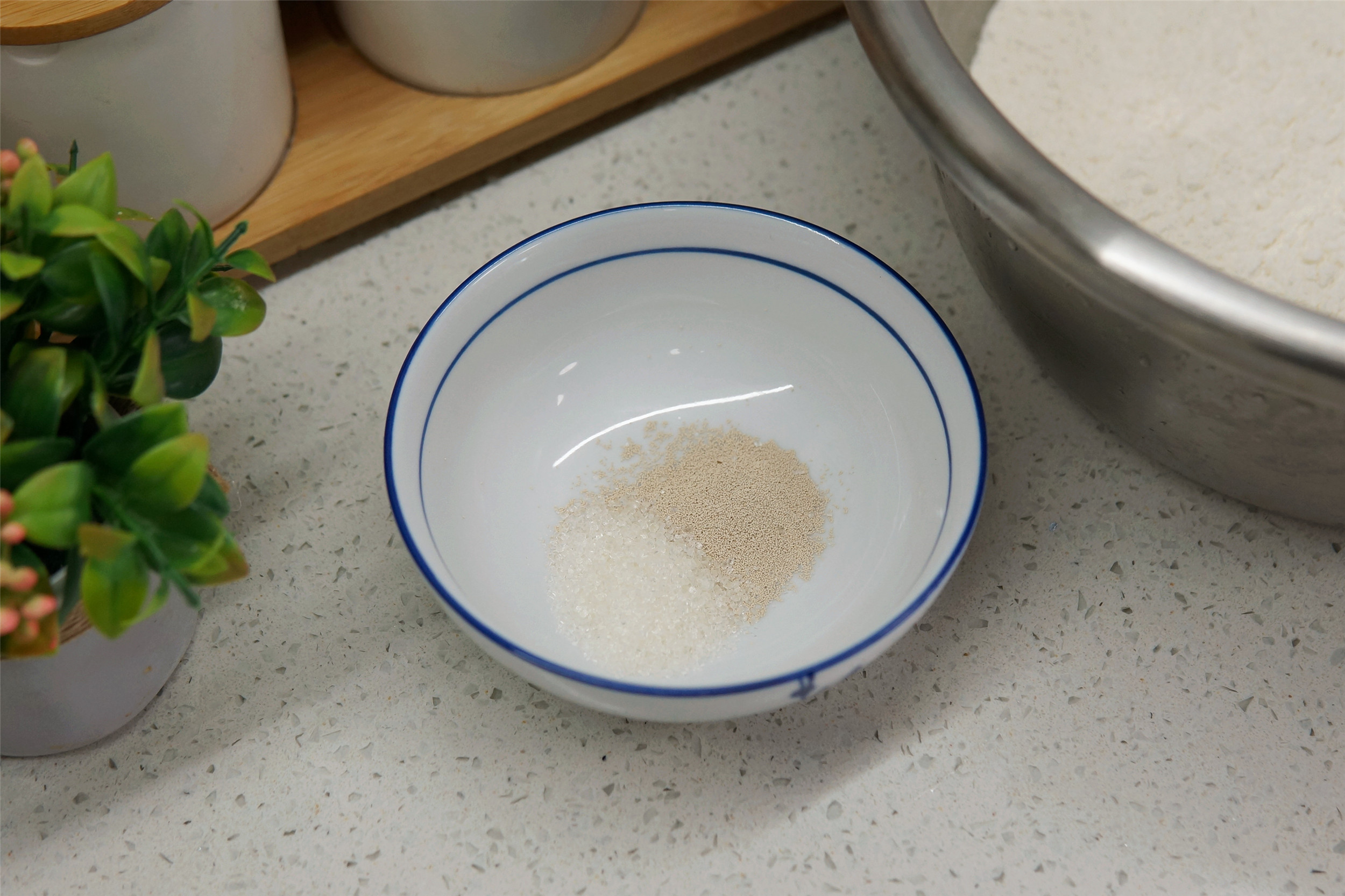 冬天自发粉做馒头的正确使用方法,冬天做馒头可以放开水里发面吗