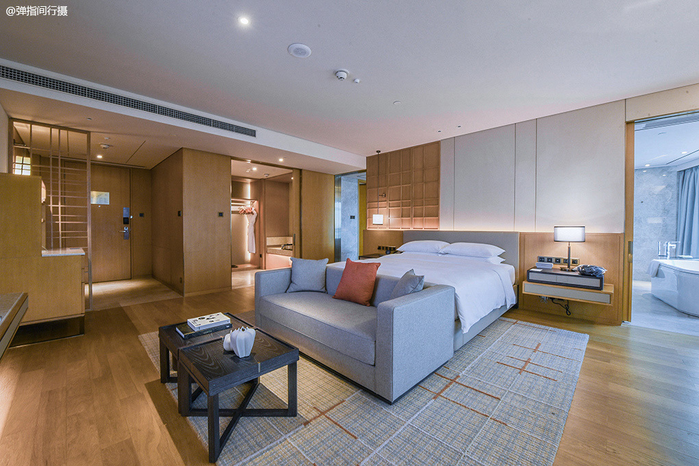 度假从候机开始，这间开在机场里的酒店，既安逸又不会误机