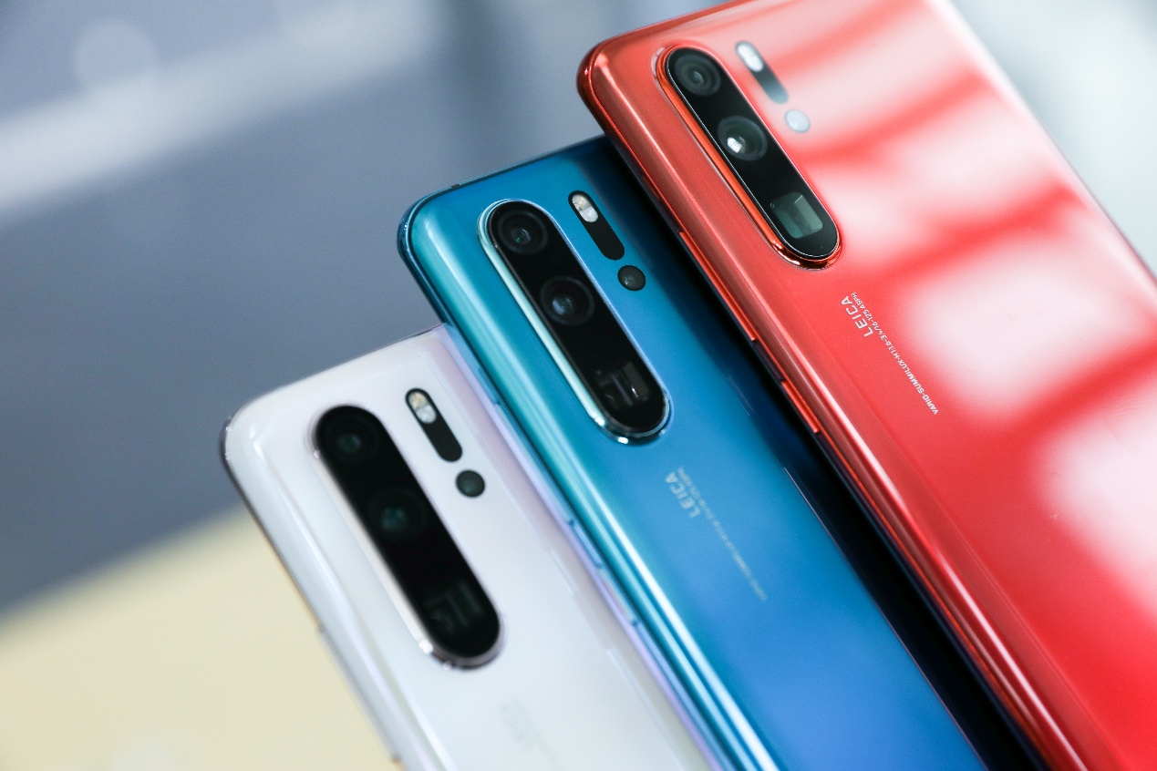 手机更新软件太快了,如今手机迭代速度过快