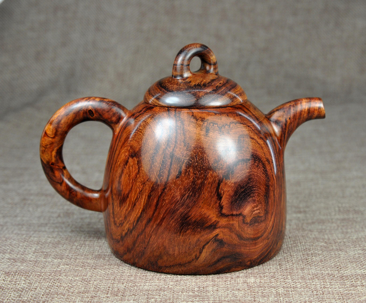 海南黄花梨需要一直戴手套盘吗,黄花梨上手之后还可以用手套么