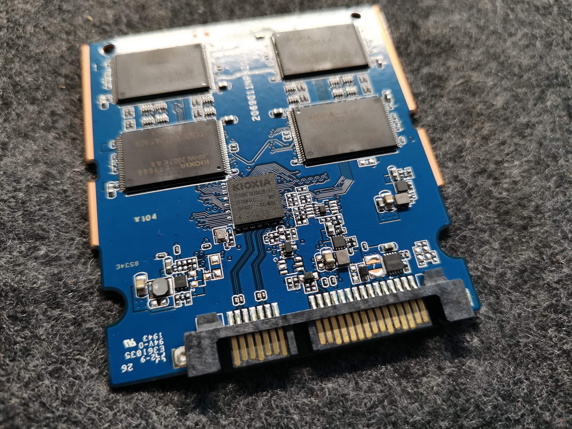 东芝铠侠固态硬盘2230,东芝rc500和铠侠rc10