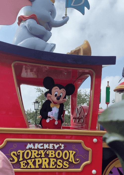 迪士尼蓝色奇奇蒂蒂吸管杯,迪士尼奇奇蒂蒂吸管