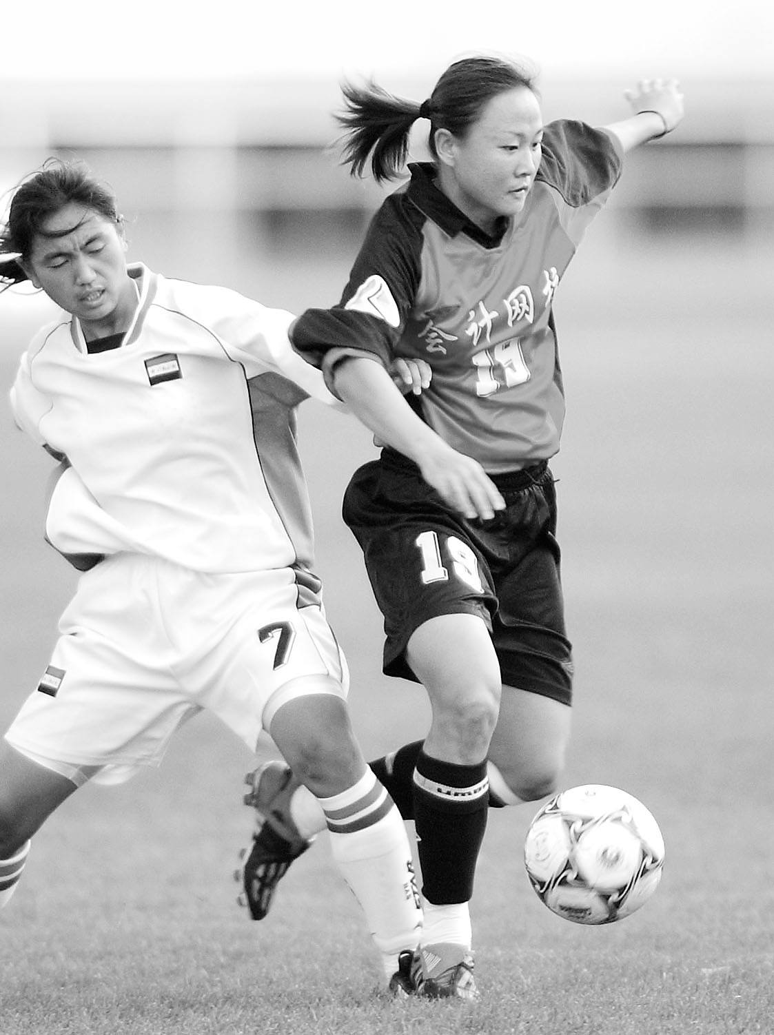 中国女足集体露腹肌,中国女足7号进球