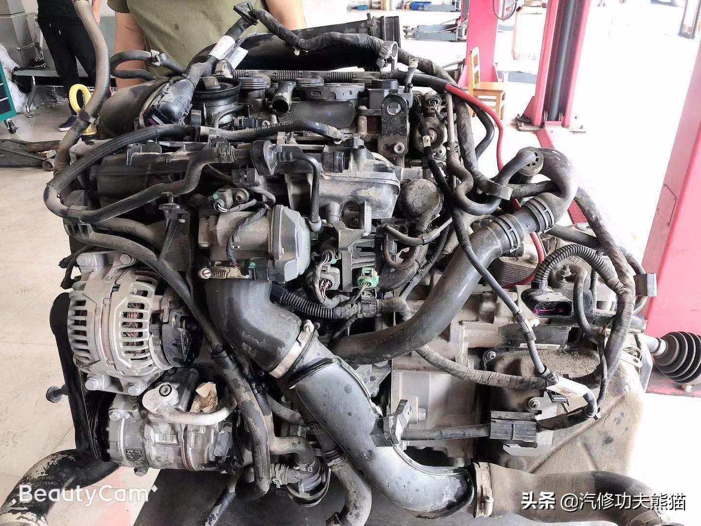 2012款夏朗2.0t烧机油怎么处理,大众夏朗2016款为什么会烧机油