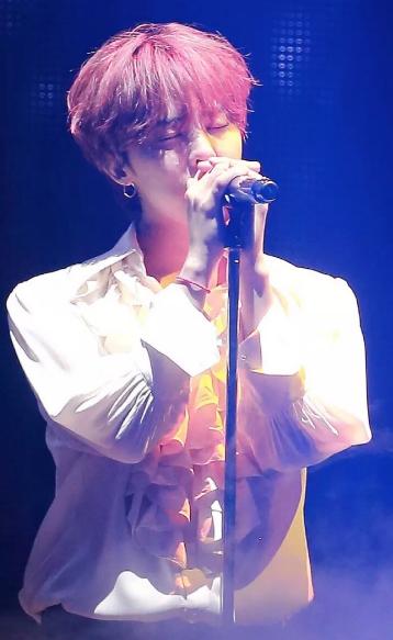 权志龙机场回归视频,巨星回归权志龙