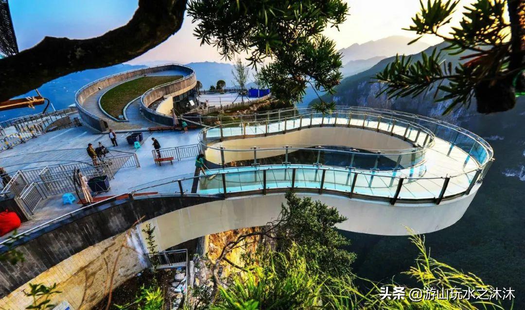 周末带娃来公园,周末带孩子去户外游玩