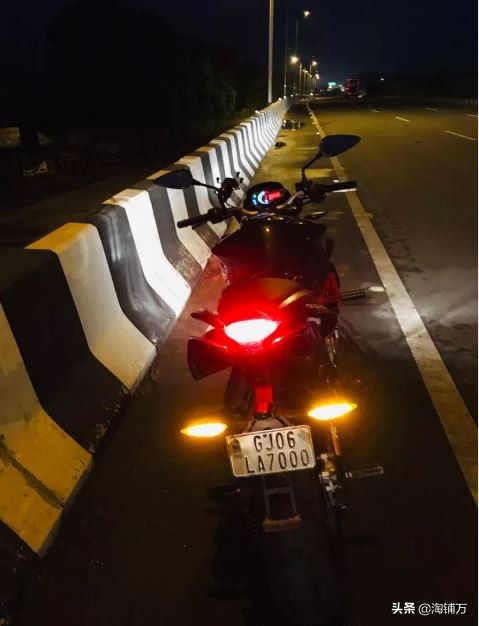 贝纳利黄龙600巡航摩旅,新老款贝纳利黄龙600四缸摩托车