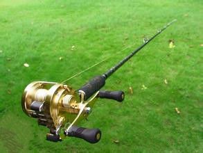 新手入坑路亚该如何选择路亚竿呢,钓路亚新手入门选什么竿