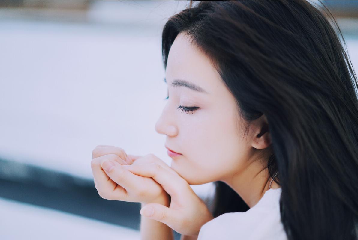 拍照紧张不自然怎么办,拍照不尴尬教程