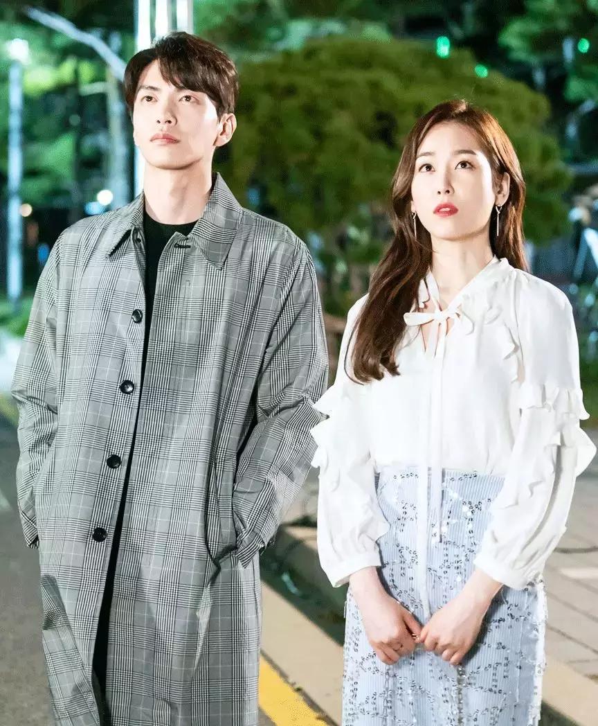 内在美韩世界同款裙子,内在美韩世界跪地认错