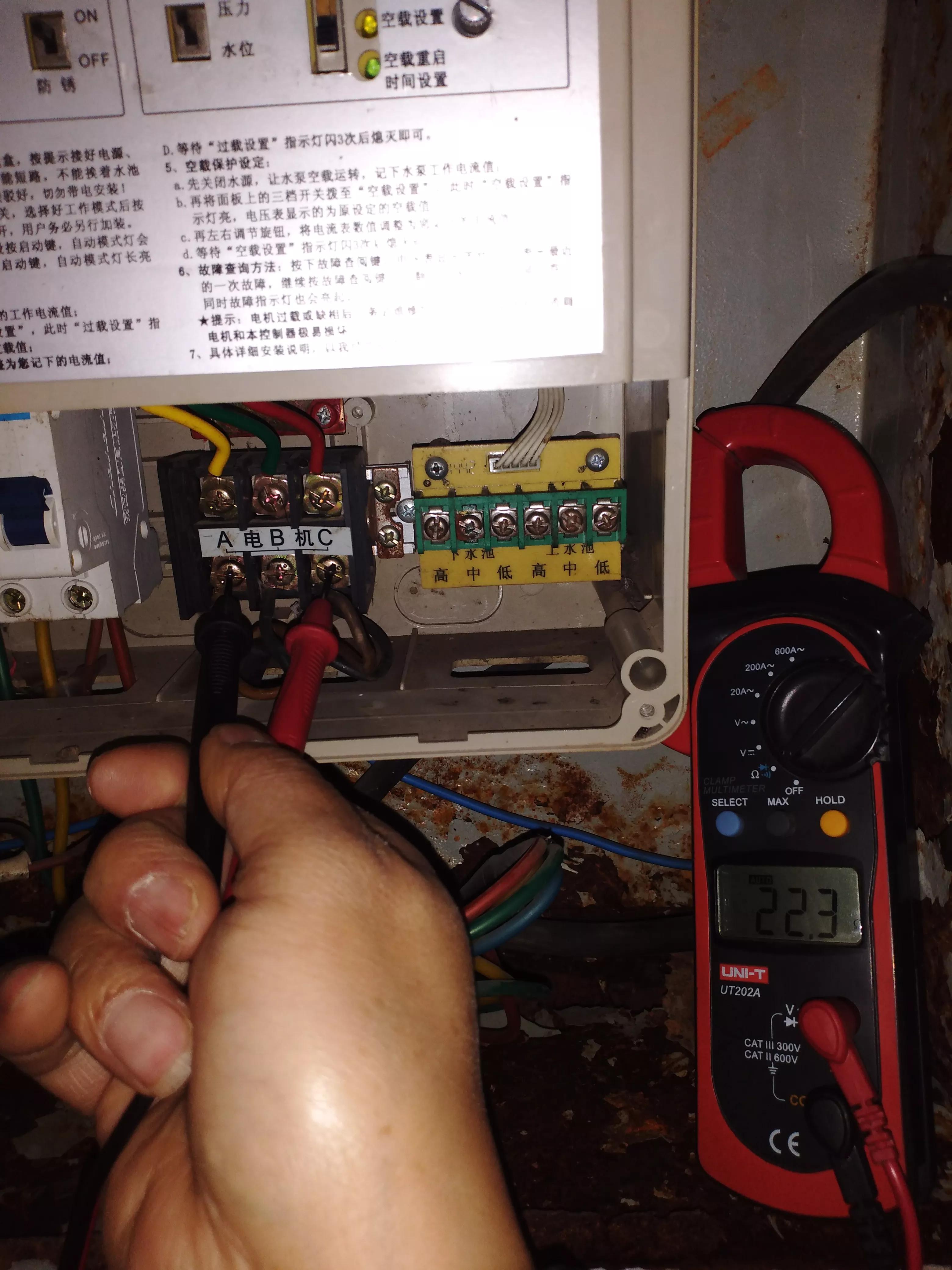 水泵自动上水器缺水保护,泵宝水泵智能控制器一直显示满水