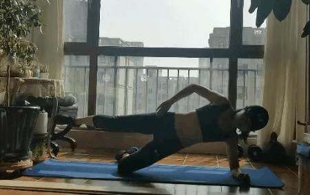 臀腿塑形5个动作拥有迷人臀腿,臀型怎么变假胯宽