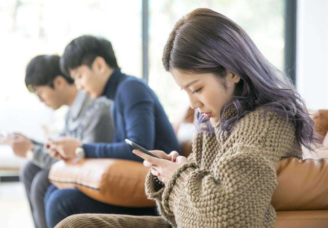 买手机在淘宝买还是在京东买好,买手机去淘宝还是京东