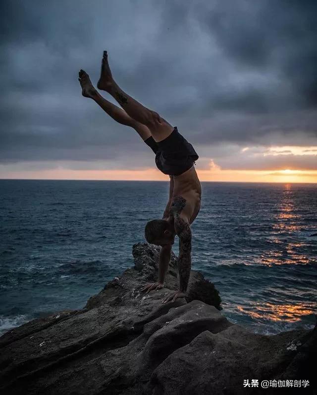 世界瑜伽大师,瑜伽大师为什么都是男的