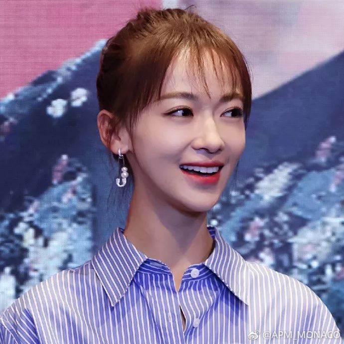 施华洛世奇手链女轻奢小众,小众饰品项链施华洛世奇