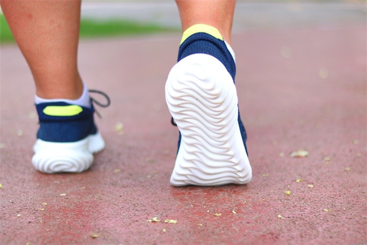 穿袜子是一种什么体验,穿袜子舒服的感受