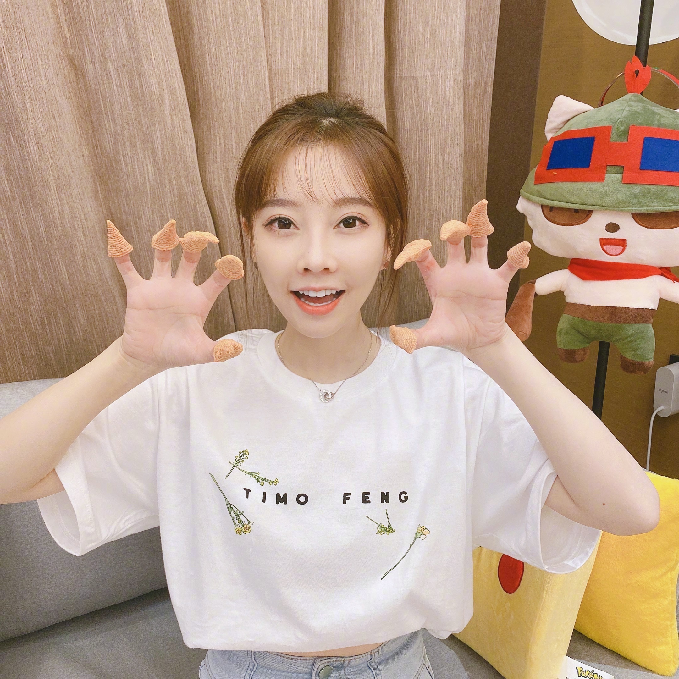 冯提莫澄清视频,冯提莫早期照片被扒出