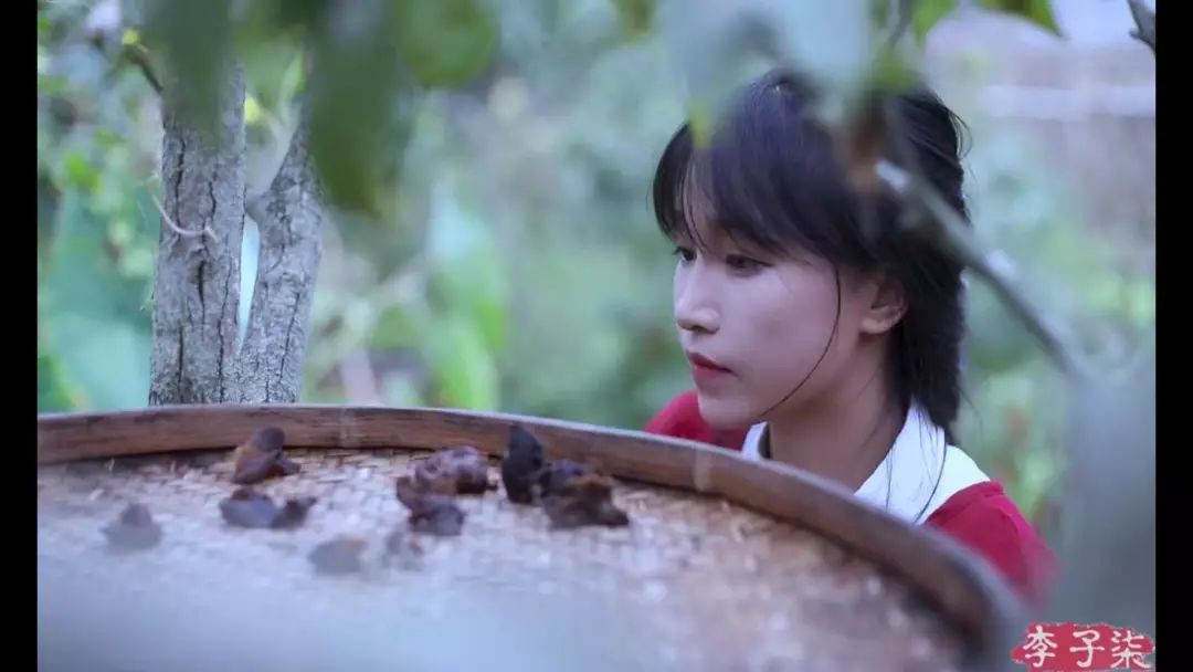 非洲留学生靠代购月入十万：关于赚钱，我们都想错了这一点