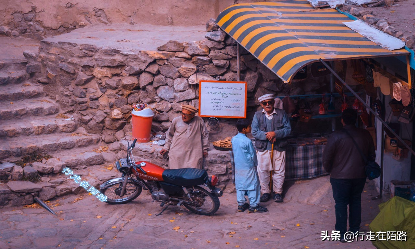 亚洲最封闭村庄：快递三个月才能到手，女人养家一个顶仨