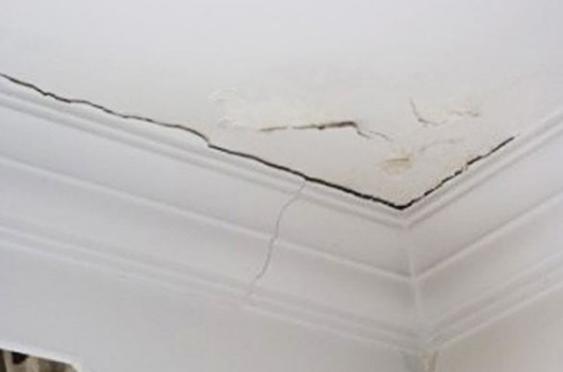 敲墙发现空鼓怎么解决,敲黑板了