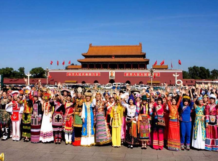 一言不合就下跪,一言不合就跪下的场面