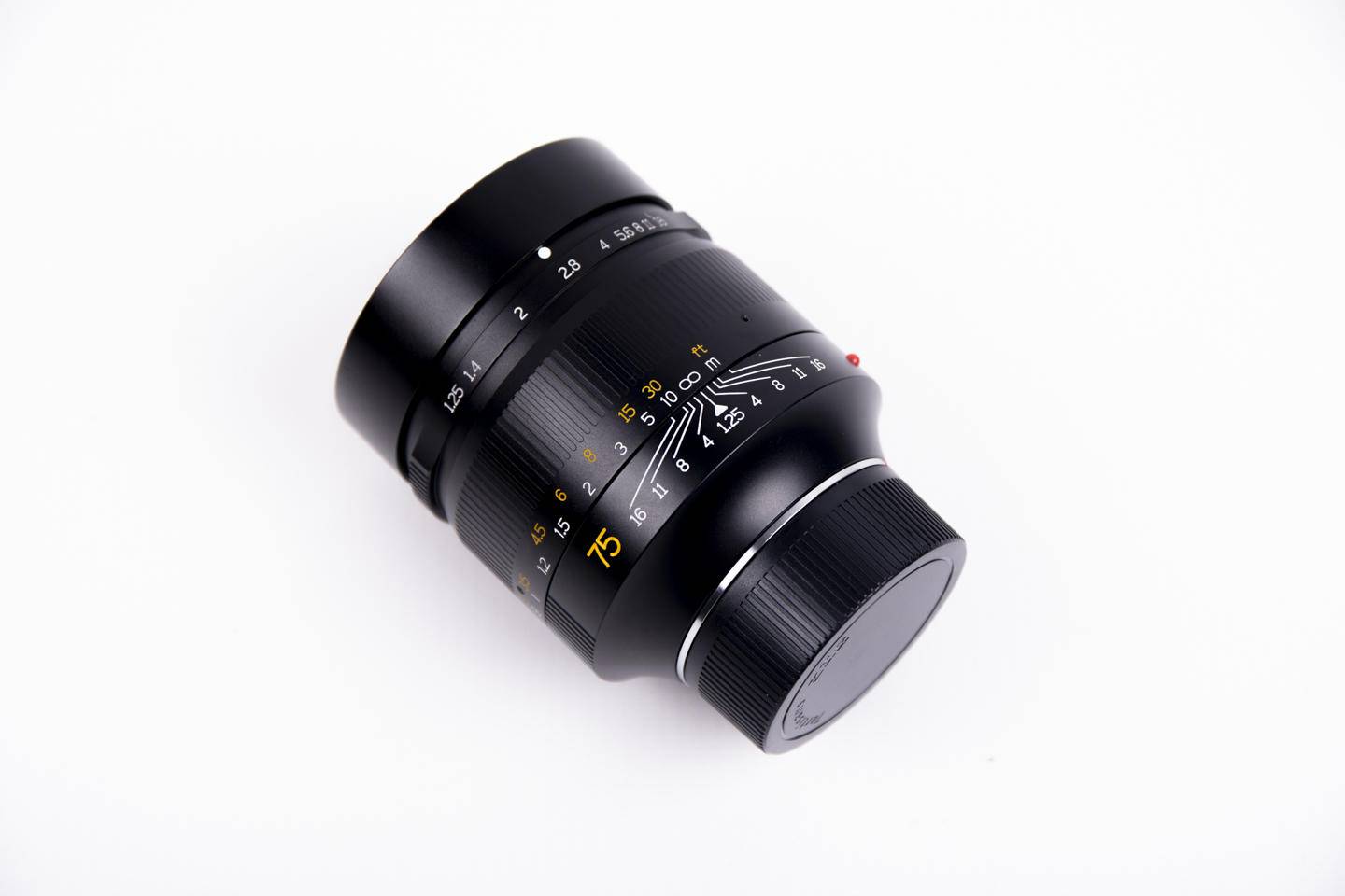 七工匠55mm1.4代镜头怎么样,七工匠55f1.4镜头一代与二代区别