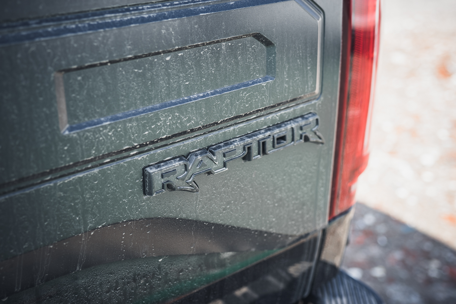 特斯拉cybertruck和福特f-150猛禽,福特猛禽f-150与小皮卡对比图