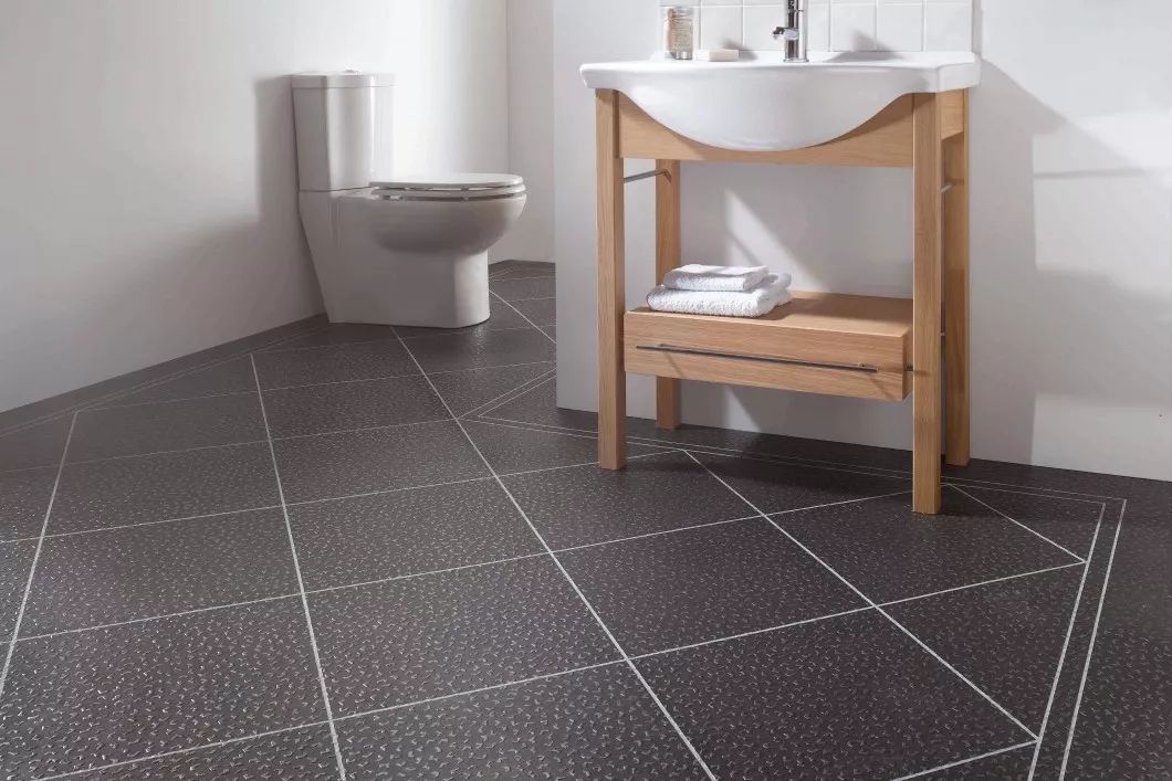 自己美缝好还是让别人施工比较好,装修为什么不要做厨房卫生间美缝