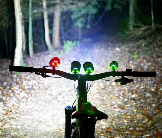 晚上骑山地车注意什么,晚上骑山地车怎么照明