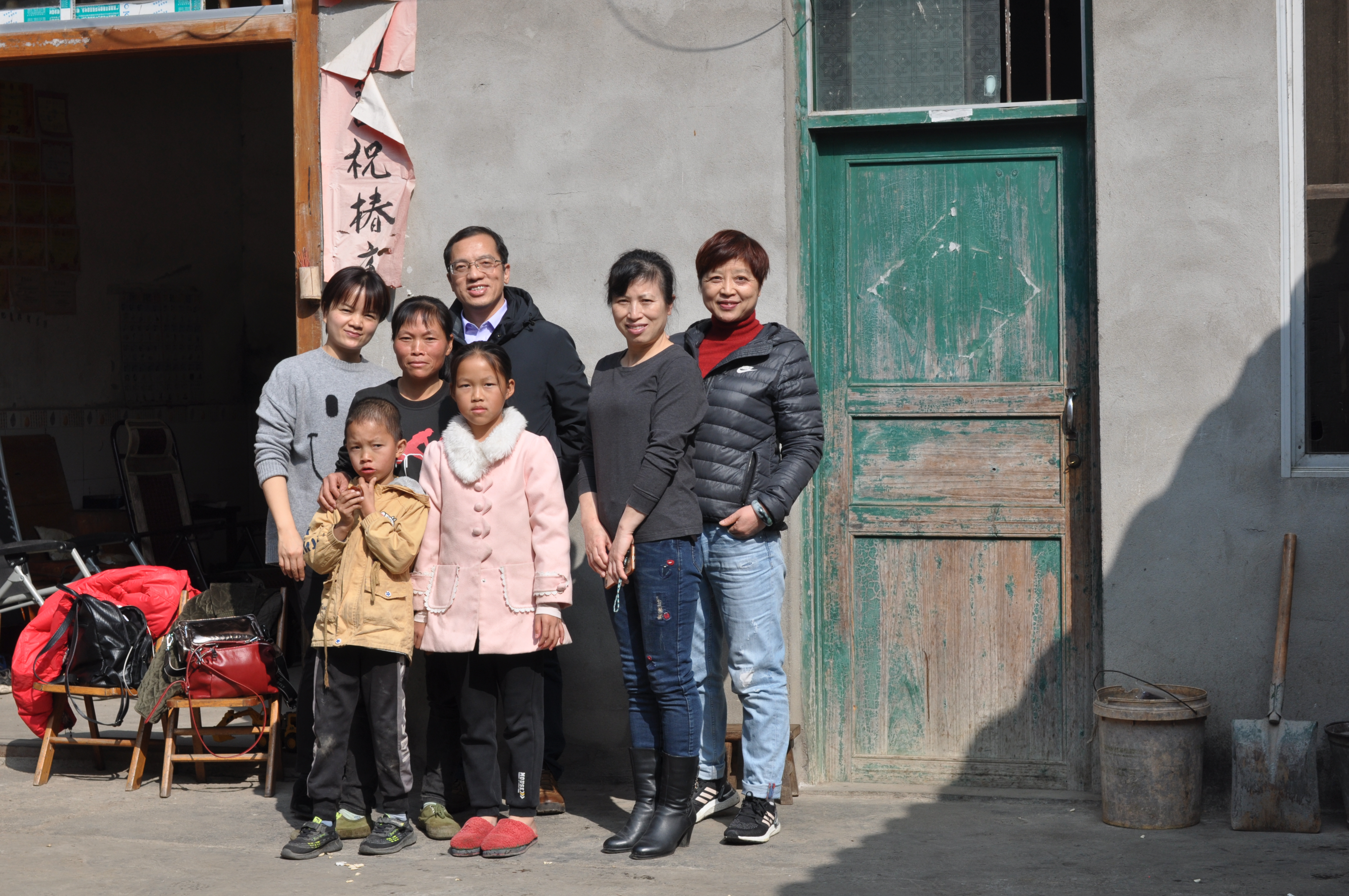 尽心尽力为患儿消解苦痛，他给这些家庭带来希望