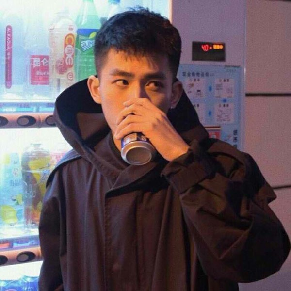 酷句子短句霸气,女人又飒又酷又霸气的句子说说