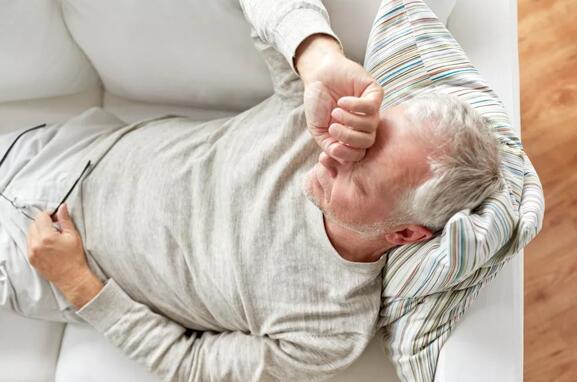 脖子粗如何食疗,脖子粗短锻炼方法