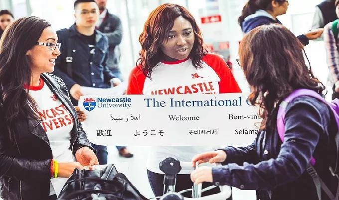 赶紧预约！2019年英国各大学接机服务信息早知道！