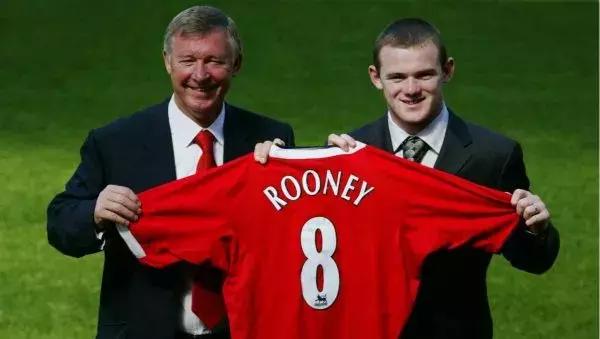 韦恩鲁尼年轻时训练,韦恩鲁尼个人简介