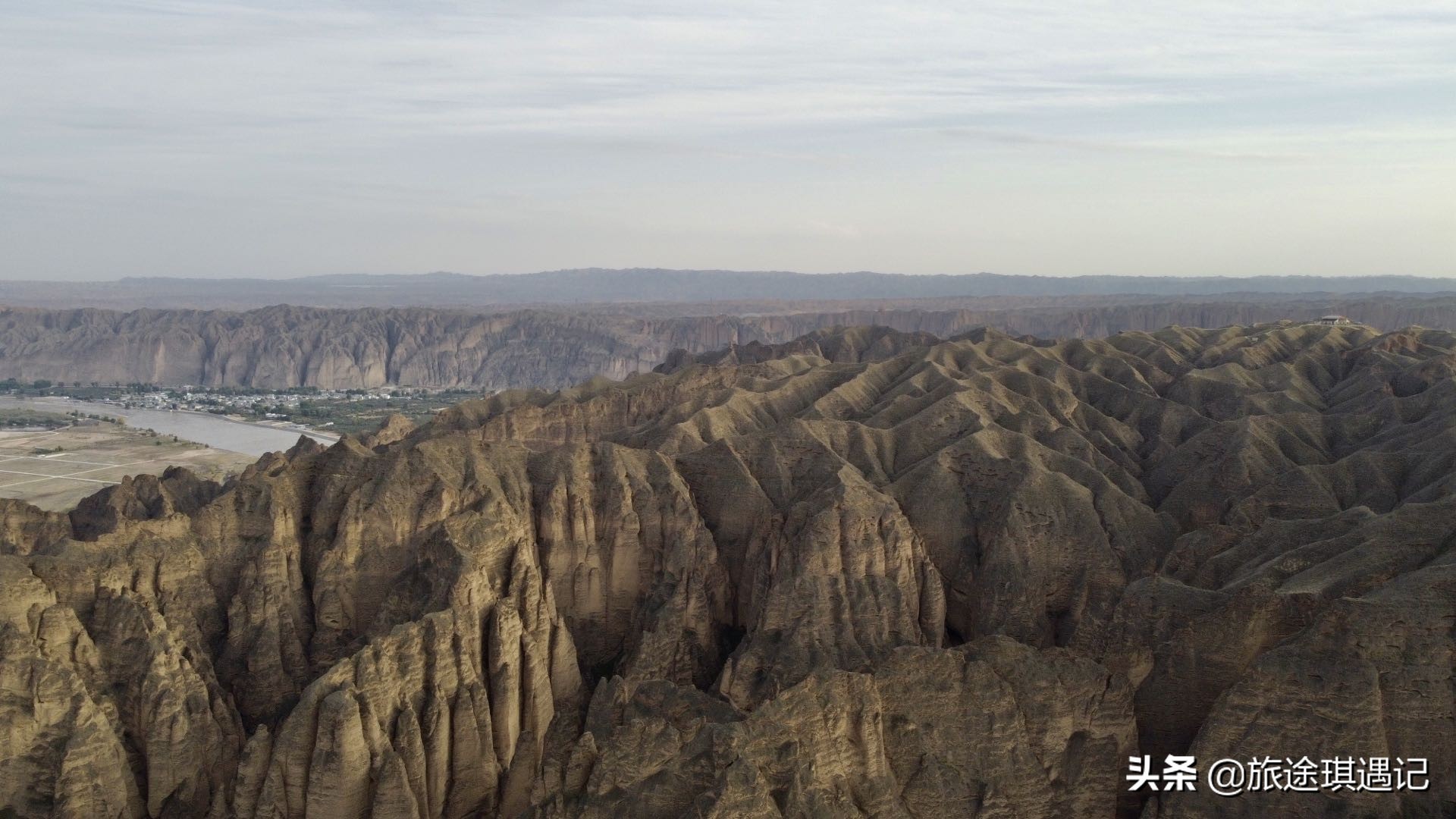 景泰黄河石林22道弯全景,景泰黄河石林全景图