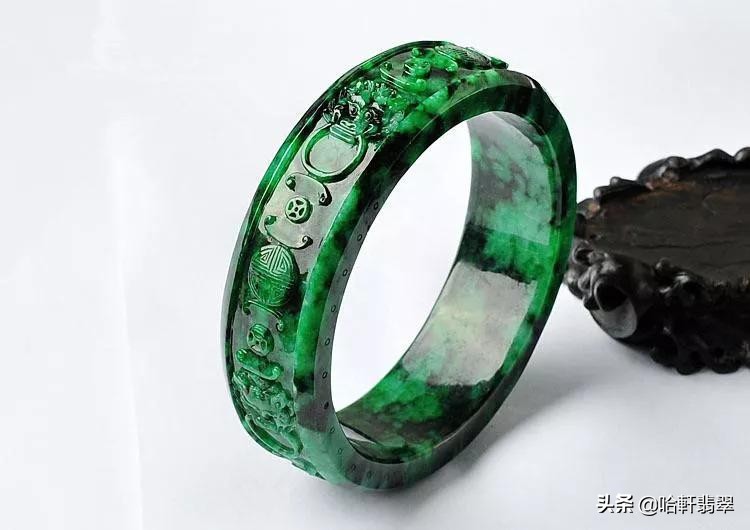 翡翠石藓和飘花怎么区分,翡翠手镯有癣跟飘花区别