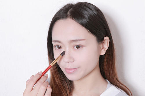 脸不瘦、鼻子不够挺的女生,学学谭松韵欧阳娜娜,一招让鼻子变挺