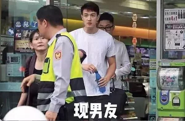 萧亚轩是一个怎样的人呢,萧亚轩有多潇洒