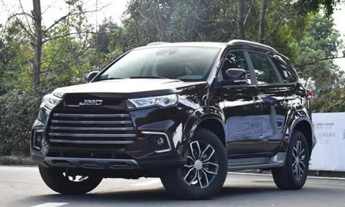 售价不到8万是第一款6座国产suv,价格20万的后驱车