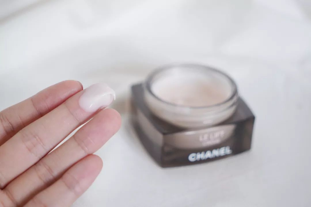 正确护肤才能逆生长,逆龄护肤正确方法