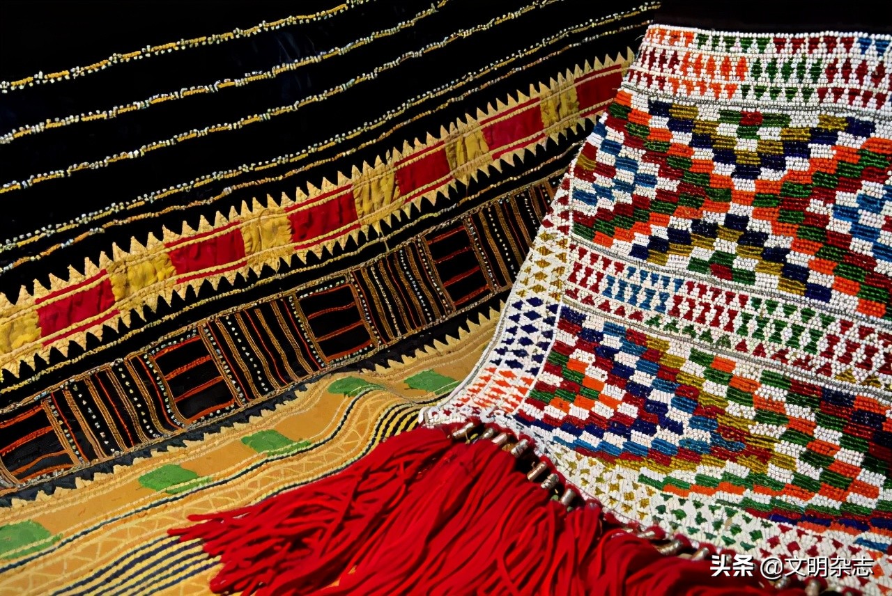 飘逸的古典服装,阿拉伯长袍的服饰特点